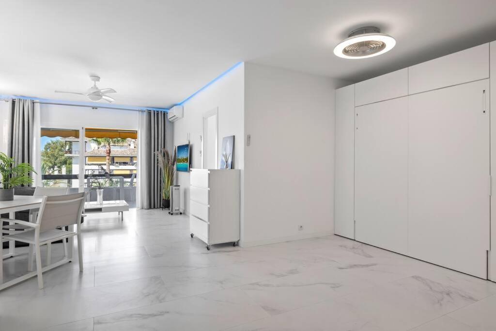 Appartamento Fabulous 1 Bedroom Flat With Pool At The Golden Mile Marbella