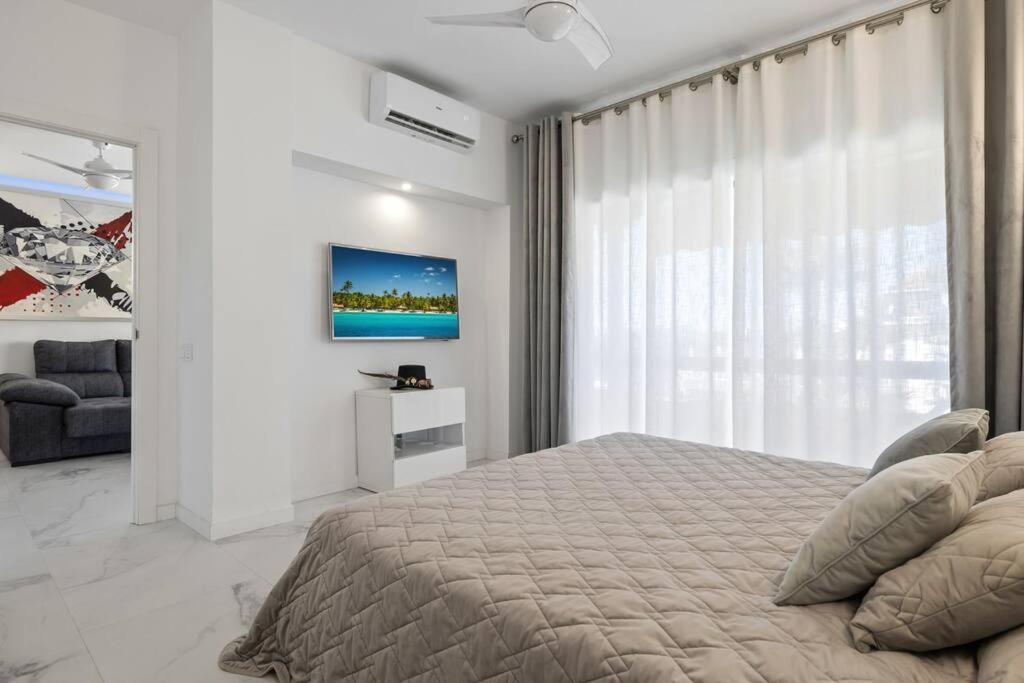 Fabulous 1 Bedroom Flat With Pool At The Golden Mile Appartamento *